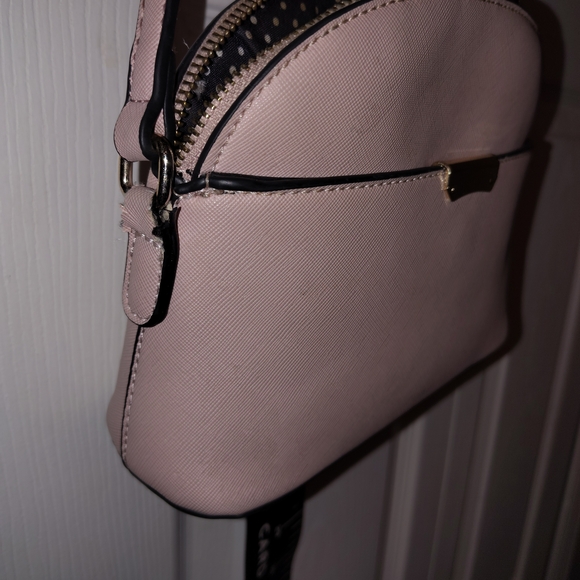 Elegant Cream Shoulder Bag - Picture 8 of 14